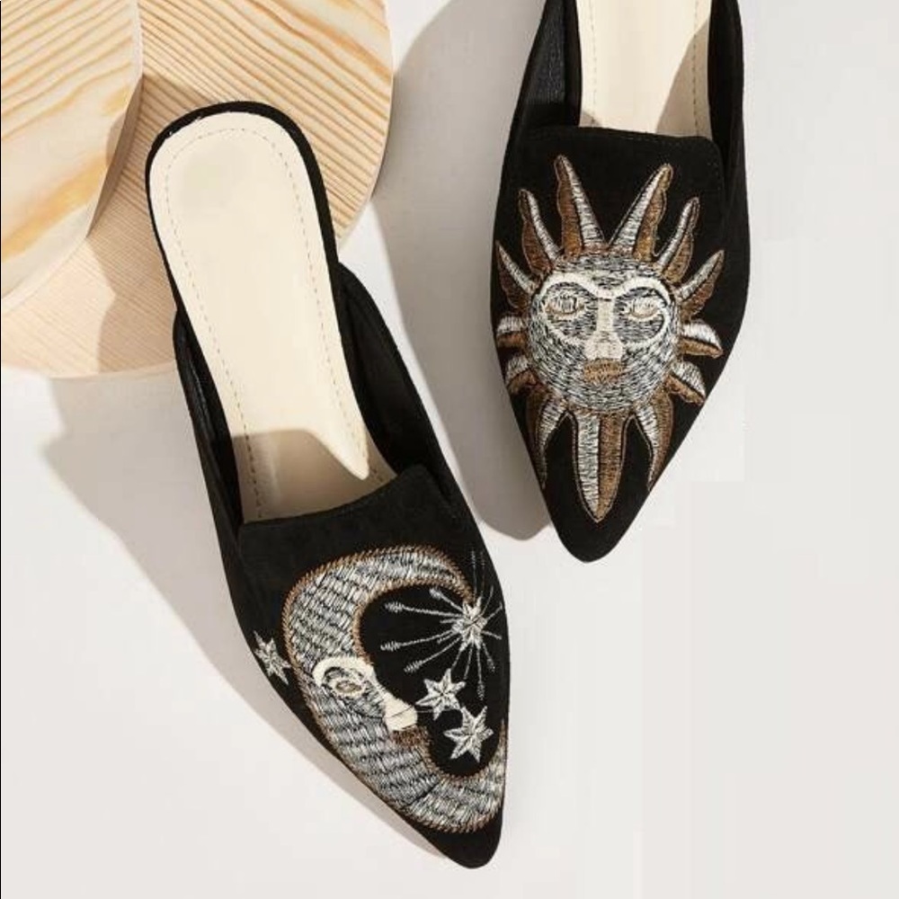 Witchy Embroidered Sun + Moon Mules Occult Celestial Witch Flats size 7